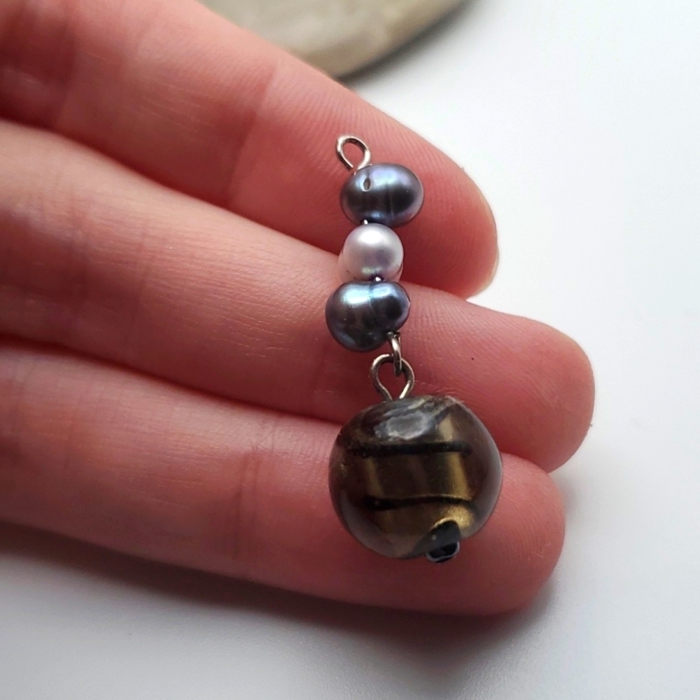 Freshwater pearl cascading midnight river stone necklace pendant‎